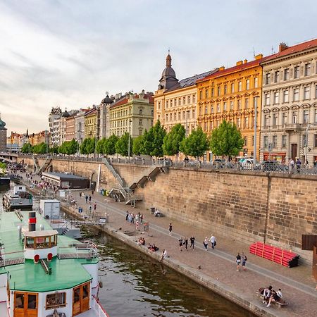 Nice Apartman In New Town Pragueアパートメント エクステリア 写真