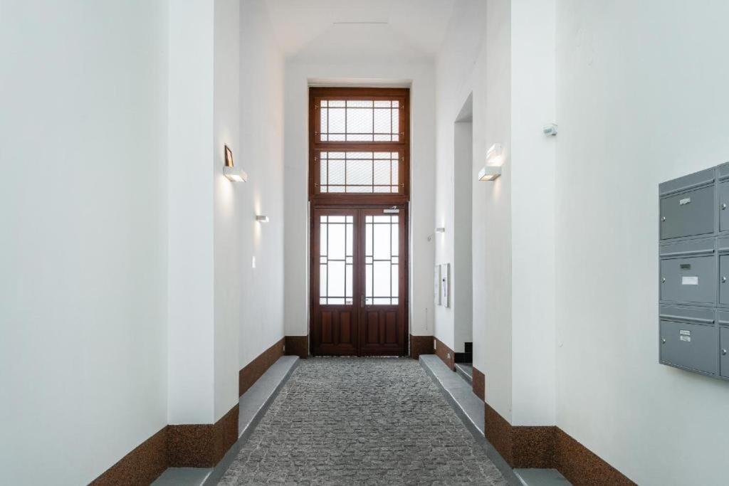 Nice Apartman In New Town Pragueアパートメント エクステリア 写真