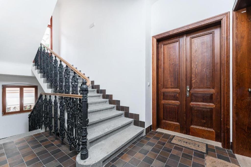Nice Apartman In New Town Pragueアパートメント エクステリア 写真