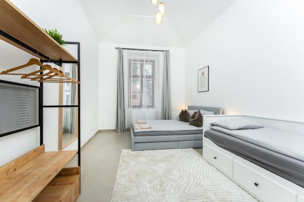 Nice Apartman In New Town Pragueアパートメント エクステリア 写真
