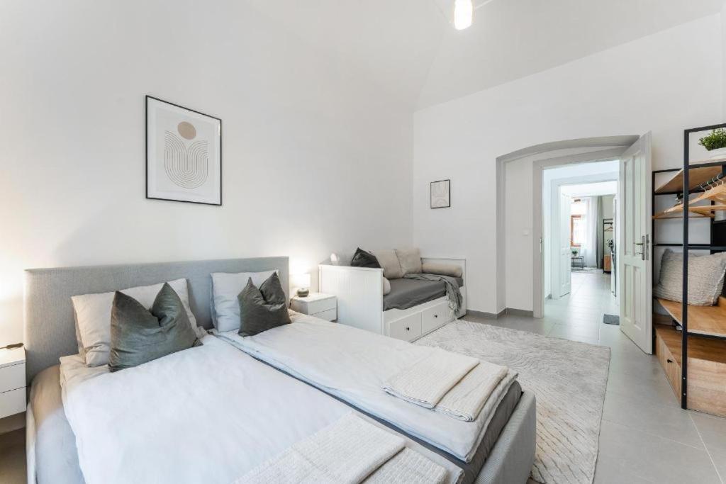 Nice Apartman In New Town Pragueアパートメント エクステリア 写真